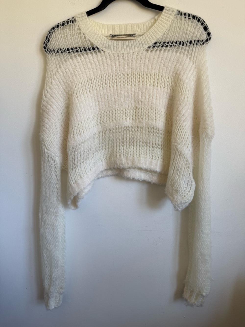 Kimchi Blue UO Cozy Boho Open Knit Cropped Wool Blend Beachy Sweater Ivory Small
